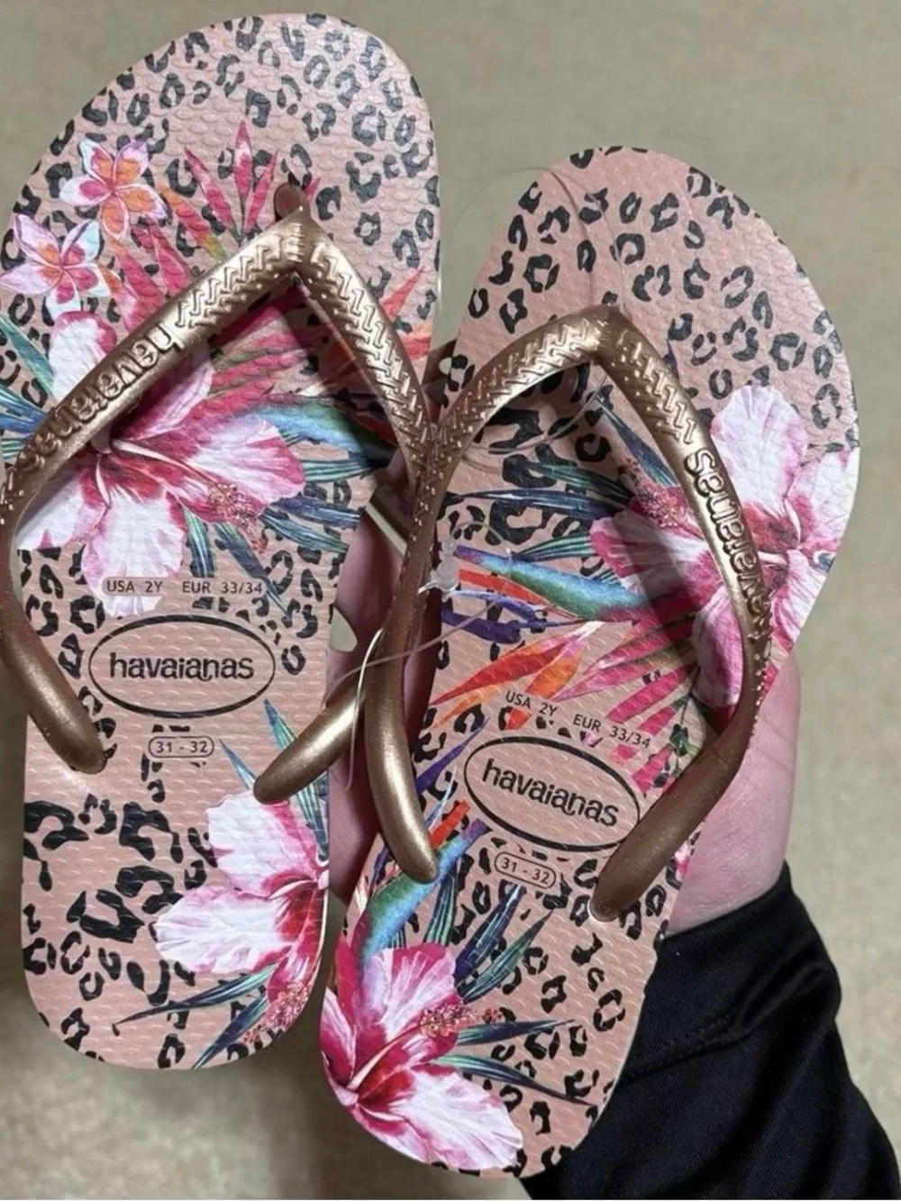 Size 2Y - Havaianas Pink Floral Leopard Crocus Rose Flip Flops with Gold Straps